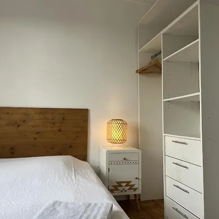 Centre Ville, Ideal Pour 8 Personnes * La Rochelle (Charente-Maritime)