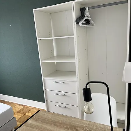 Centre Ville, Ideal Pour 8 Personnes * La Rochelle (Charente-Maritime)