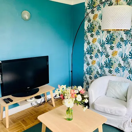 Centre Ville, Ideal Pour 8 Personnes * La Rochelle (Charente-Maritime)